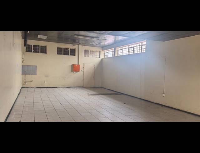 BUSINESS PROPERTY TO RENT IN LA ROCHELLE